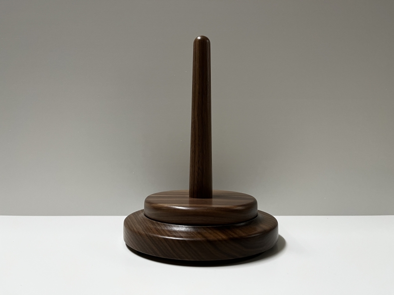 Wollabroller aus Nussbaum