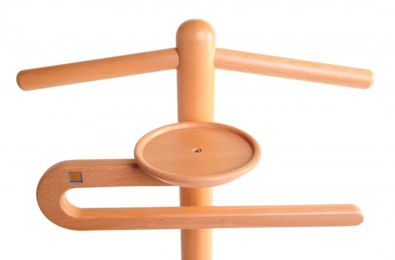 Jacken-Hosenbügel und Ablageschale von Massivholz Herrendiener